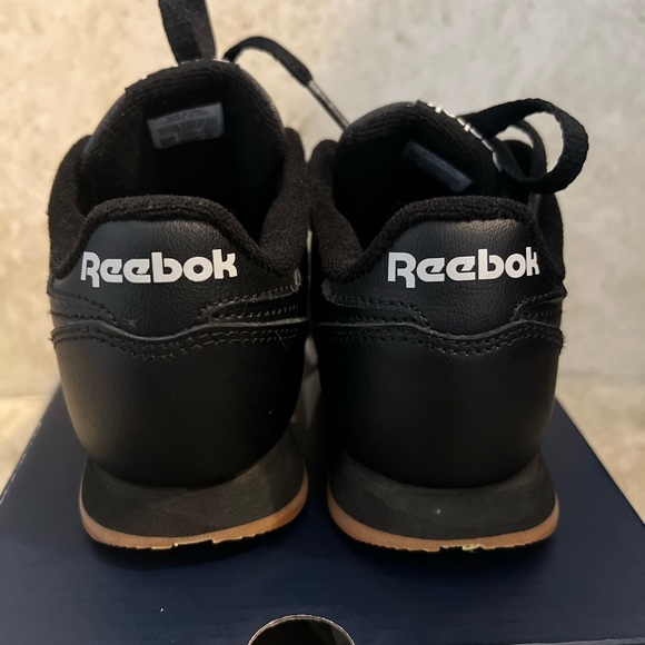 Little girl Reebok black Classic Leather kids running shoes size 12.5 - Picture 5 of 6